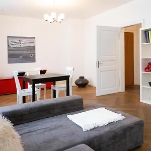 Apartment Spalenring 10, Basel